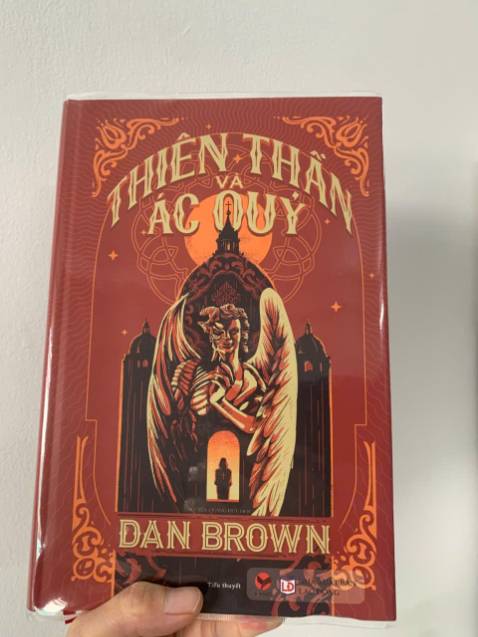 Sách rất đẹp 10 điểm
Nội dung sách của Dan Brown thì khỏi phải bàn
