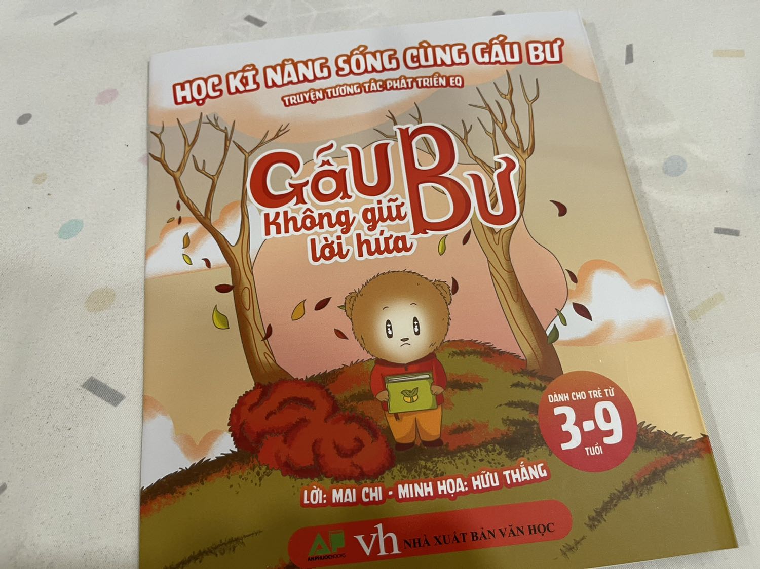 Trong bộ có quyển “Gấu Bư không giữ lời hứa” bị lỗi, hình ảnh hoè không rõ hình và chữ, nhiều trang giấy bị gấp lát.