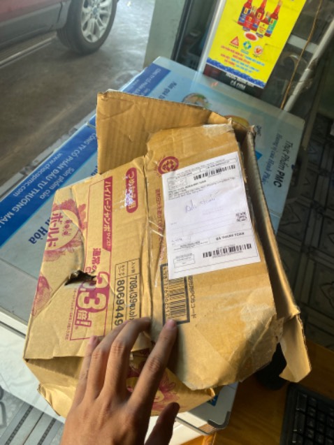 Thấy shop uy tín nên đặt mua hàng nước uống colagen nhưng nhận về mấy bịch xà bông 🫤🫤🫤. 
Đến nay là 10 ngày vẫn chưa thấy hàng đổi trả ra sao, có được đổi hay ko nữa. Trải nghiệm quá tệ