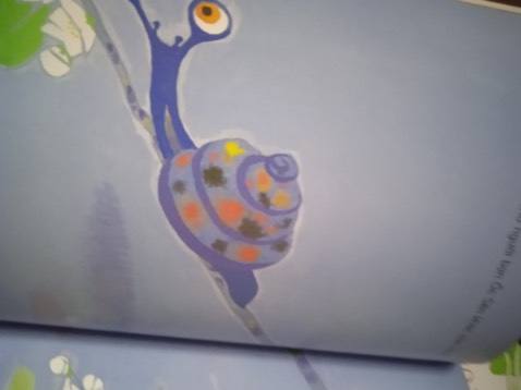 rất thích sách của mogu, nội dung phù hợp với 2 bé nhà mình. con rất yêu sách