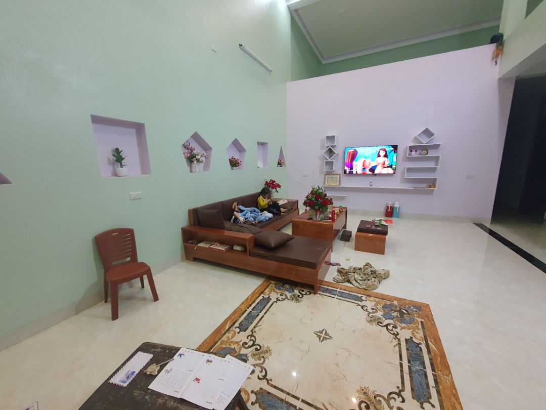 tự lắp nên không được đẹp như hình quảng cáo