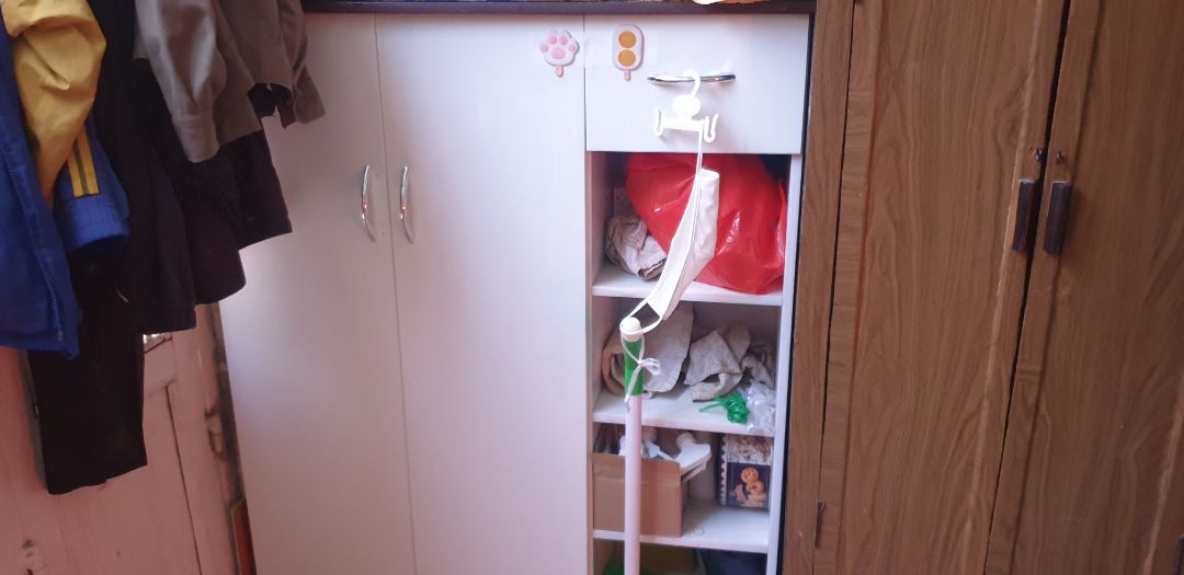 tủ giày đẹp, học tủ để đc nhiều giày dép, giá êm. Nhưng có điều giao hàng lâu quá