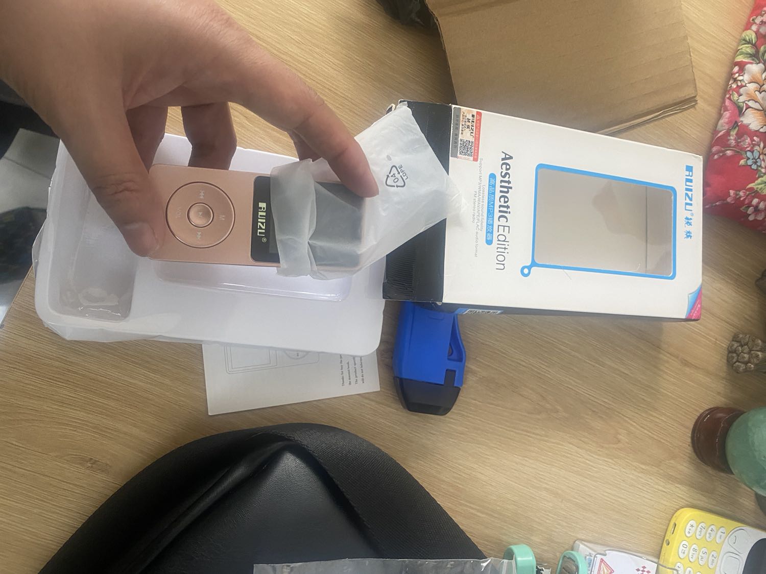 Mua màu Camo quân đội lại ship màu hồng, con trai ai dùng màu này