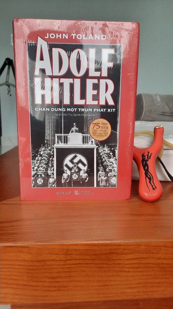 Sách mới, đóng gói bao bọc cẩn thận nhưng giao hơi lâu, cả tuần. Dù sao cũng Ok. Nội dung chưa rảnh để xem nên chưa biết.