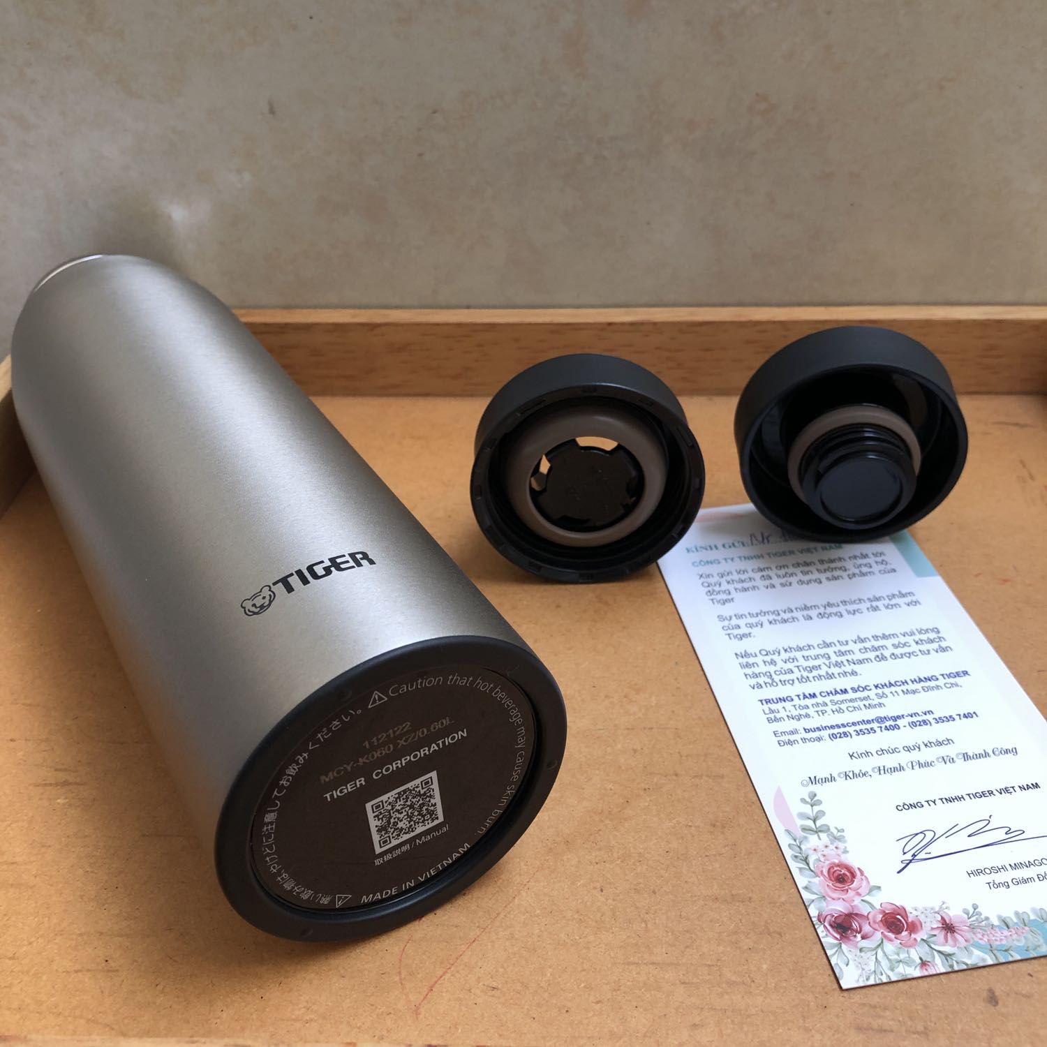 - Giao hàng sớm hơn dự kiến.
- Sản phẩm thiết kế hài hoà, độ hoàn thiện tốt.
- Chân thành cảm ơn!