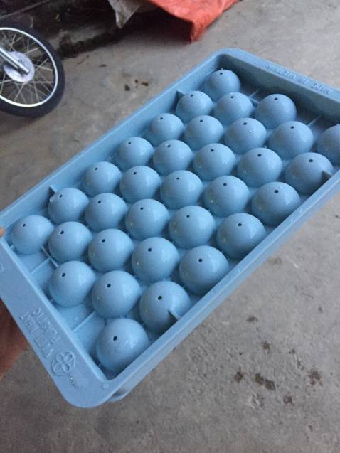 Khay đá ok lắm nha, mọi người nên mua nhé, shop đóng gói cẩn thận ok .....