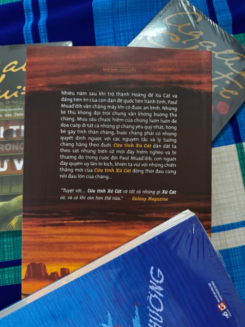 Tuyệt tác khoa học giả tưởng, rất đáng để trải nghiệm. Phim đã hay, sách còn lôi cuốn hơn.

Sách mới nguyên seal, đóng gói cẩn thận có xốp chống sốc 2-3 lớp.

Giao siêu tốc sớm hơn dự kiến. Shipper vui vẻ, lịch sự.