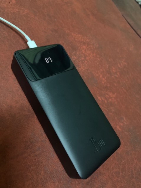 Cầm nặng tay. Pin trâu. Sạc ngon. Có led hiển thị phần trăm giúp theo dõi tốt hơn những loại pin khác. Đáng mua nha