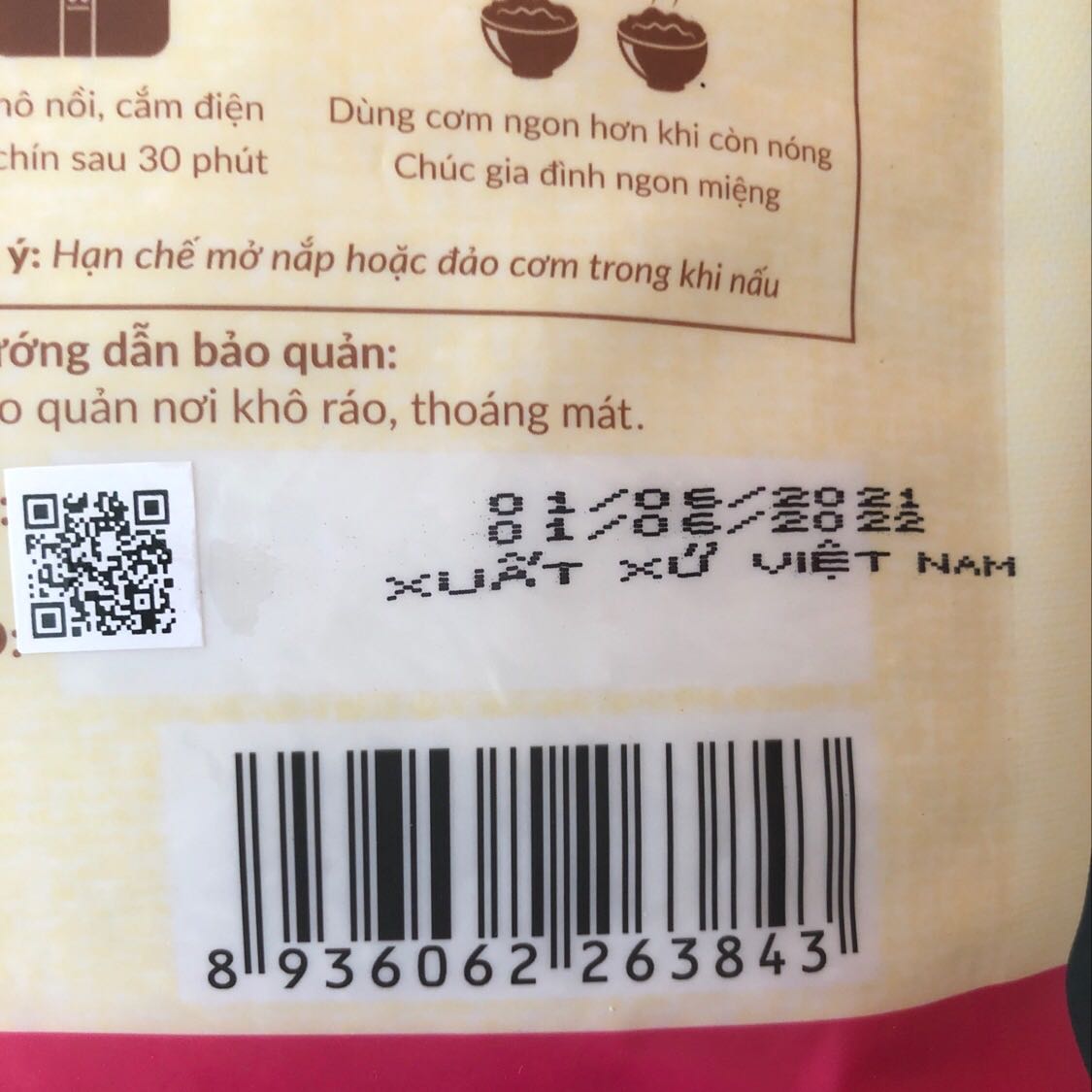 Giao hàng nhanh. Đúng hàng. Gạo thơm và ngon Giao hàng nhanh. Đúng hàng. Gạo thơm và ngon