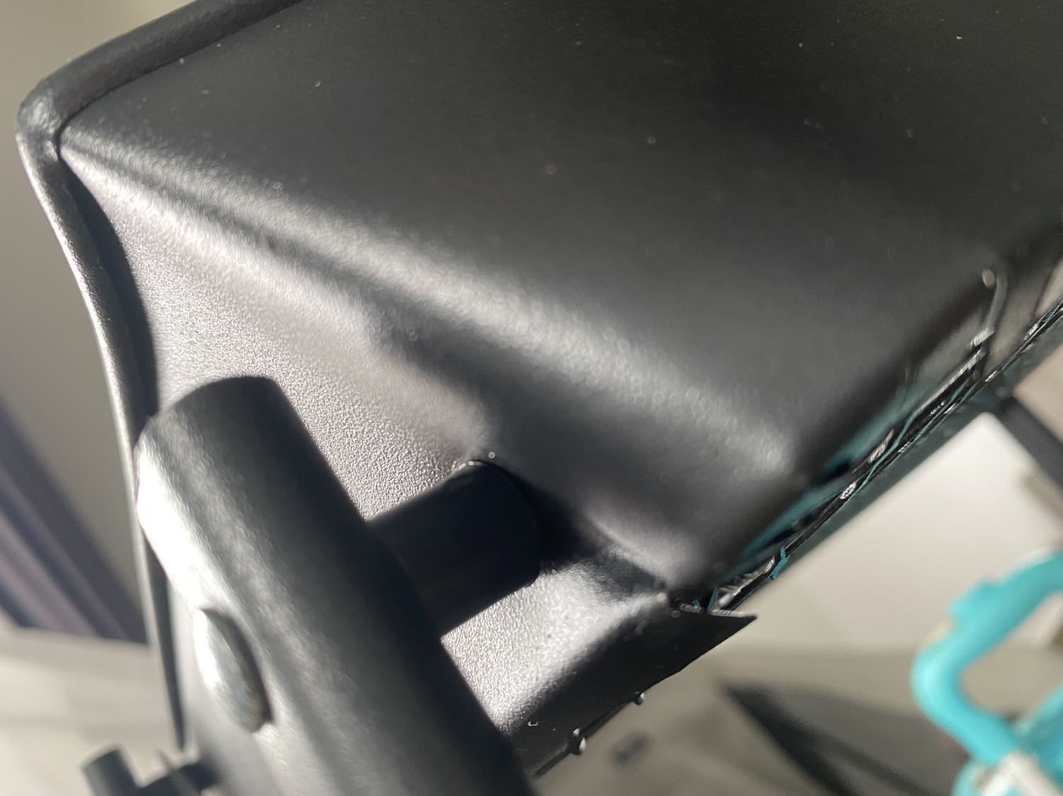 Hàng bị móp méo, bung các góc rồi shop ơi