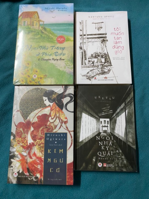 Giao hàng rất nhanh. Sách bọc seal kỹ càng và trong tình trạng tốt. Được tặng kèm 1 bookmark và 1 postcard. Mua được ngay đợt sales 43%. Đến giờ mình rất hài lòng với các cuốn sách của huyhoangbookstore. Đọc review thì thấy cuốn này khá thú vị nhưng chưa đọc chi tiết nên chưa thể đánh giá sâu hơn.