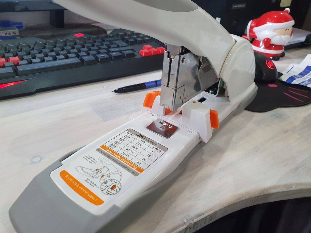 bấm nhận được rất đẹp, nhưng bị lỗi lò xo nên không cân chỉnh khoảng cách được. Không biết Tiki có thể cho đổi sản phẩm đc không?