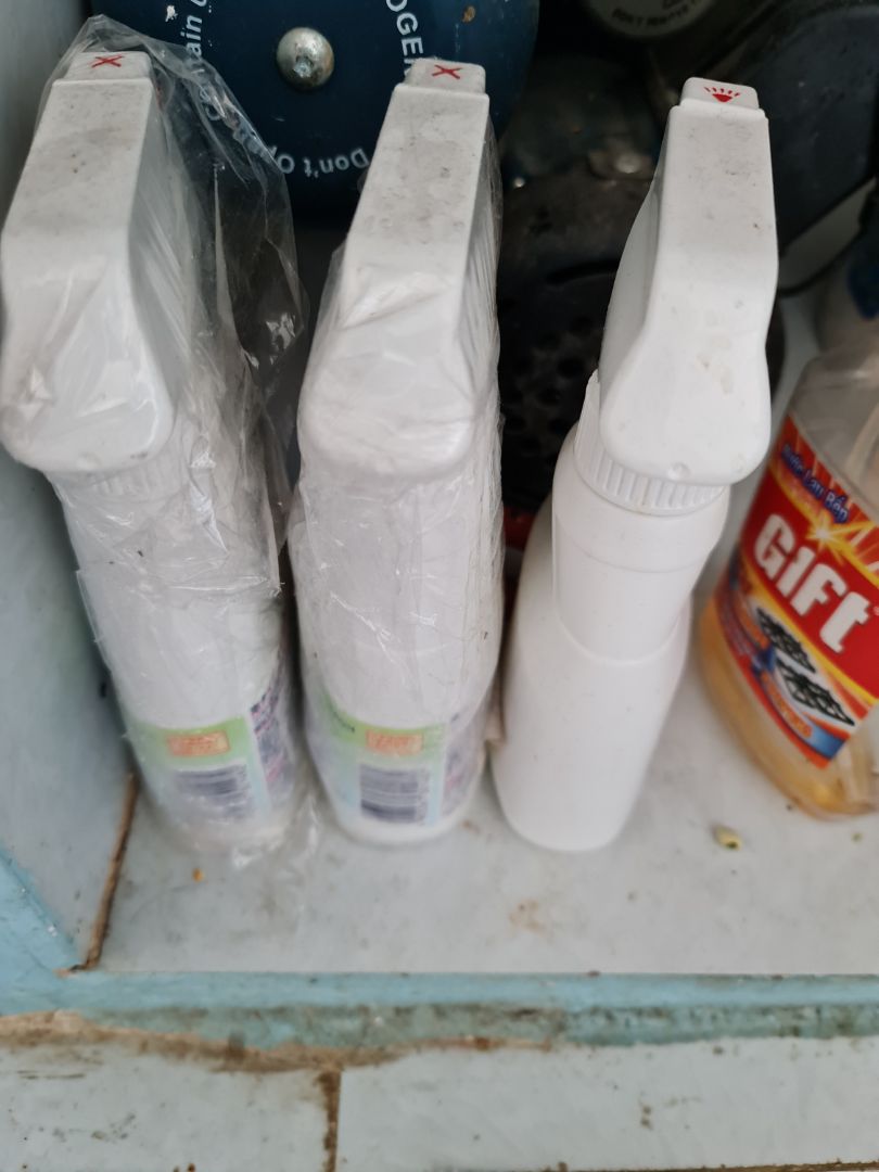 Giá cũng ko rẻ hơn bên ngoài , được cái khỏi mất công đi mua. Chất lượng hàng ko có gì đặc biệt