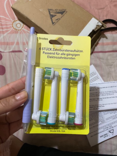 "Sản phẩm quá tuyệt vời; shop hổ trợ quá nhiệt tình; nếu có  10 sao cho shop 10 sao luôn
à mà mh hỏi gì shop rep nấy luôn.
nhanh trong mọi khâu, tốt."