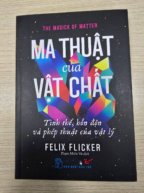 Sách còn seal nylon nhưng bị tróc 1 vết nhìn hơi khó chịu, giao hàng khá lâu.