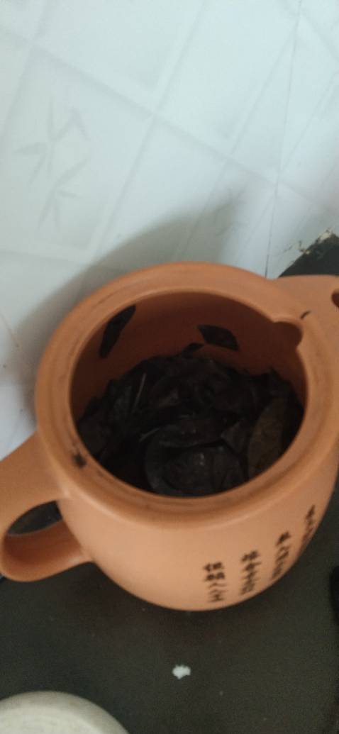 Mọi người nên mua nha ấm này chất lượng đó, ấm to, dây điện dày không lo cháy ấm, mà giá cũng rẻ nữa. Cho shop 5 sao ủng hộ.