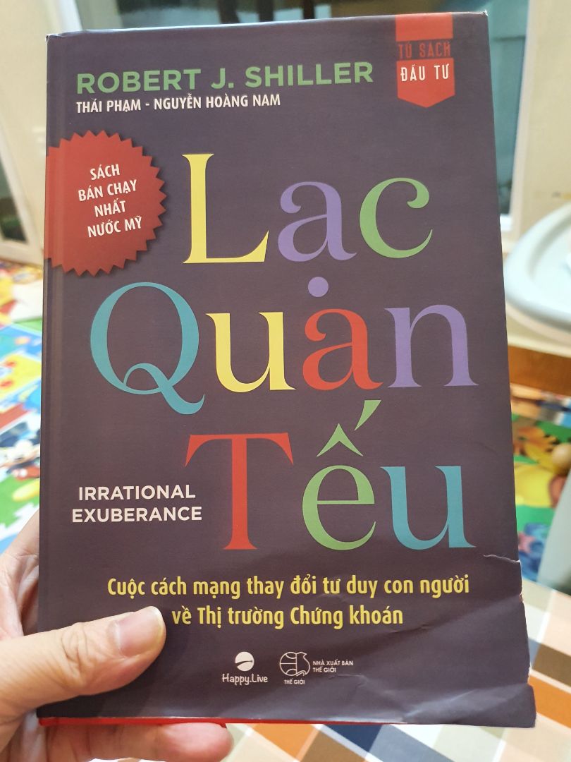 Cuốn sách hay nhưng kén người đọc. Đây không phải là cuốn sách dành cho đối tượng phổ thông. Nếu bạn chưa có nhiều kiến thức hoặc kinh nghiệm về thị trường, kinh tế thì quyển này không dành cho bạn. Ngược lại, nếu bạn đã lăn lộn thị trường đầu tư chứng khoán vài năm, cháy vài lần thì đây là quyển sách tuyệt vời.
Do quyển sách được viết về thị trường chứng khoán Mỹ, một thị trường tương đối minh bạch và lâu đời, nên nhiều nội dung mang tính tham khảo, không phù hợp thị trường Việt Nam
