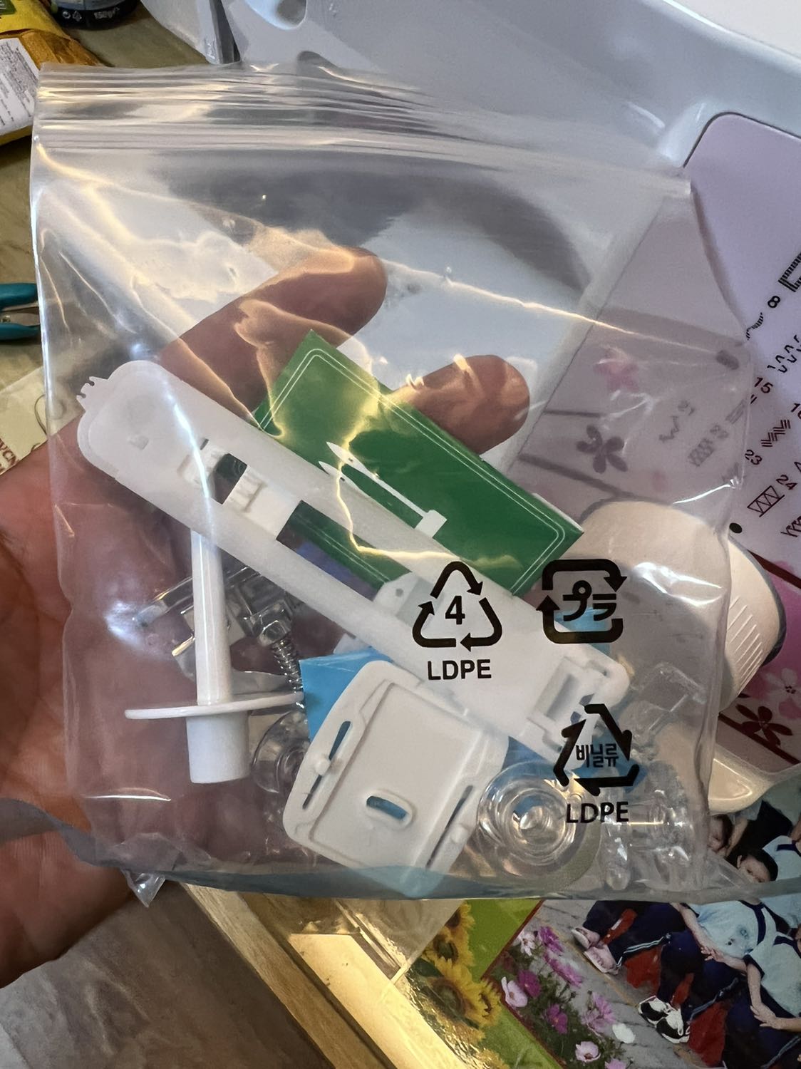 Hàng chuẩn nhé. Máy đa năng cho những nhu cầu thiết yếu trong cuộc sống của các gia đình. Nên có 1 cái nhé.