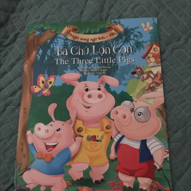 Sách to, đẹp, hình ảnh và màu sắc sắc nét, truyện hay, kể cho bé rất thích