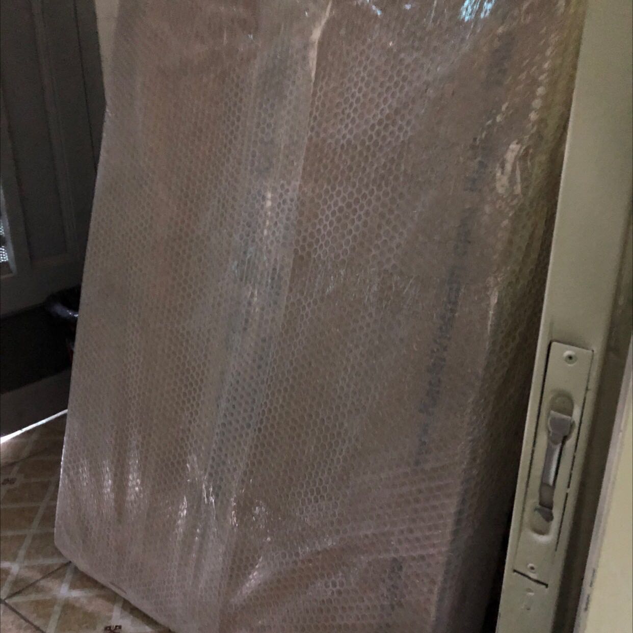 Giao hang nhanh chong, dong goi can than, chat luong thi chua danh gia vi chua su dung ,