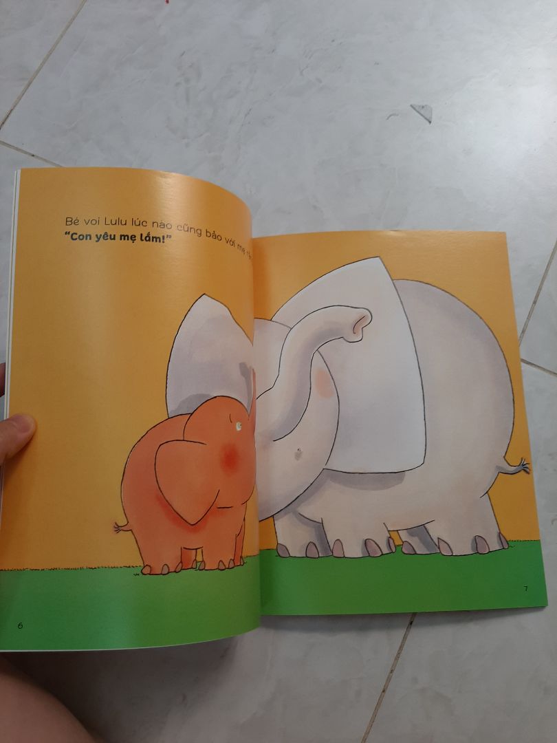 Gởi ảnh để các mom xem xét mua cho con nhé. Rất đáng yêu đấy ạ.