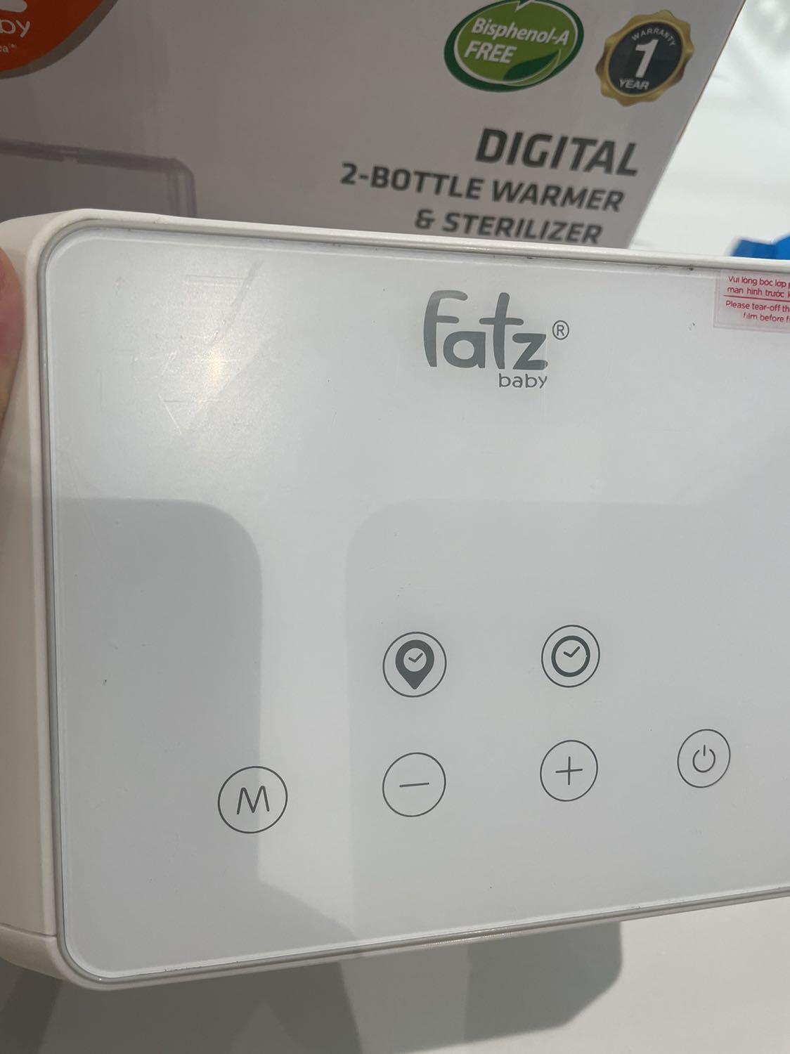 Ship nhanh, đóng gói cẩn thận. Đầy đủ hdsd, phiếu bảo hành, film bảo vệ màn hình & nắp đậy. Chưa sử dụng nên chưa biết chất lượng thế nào.