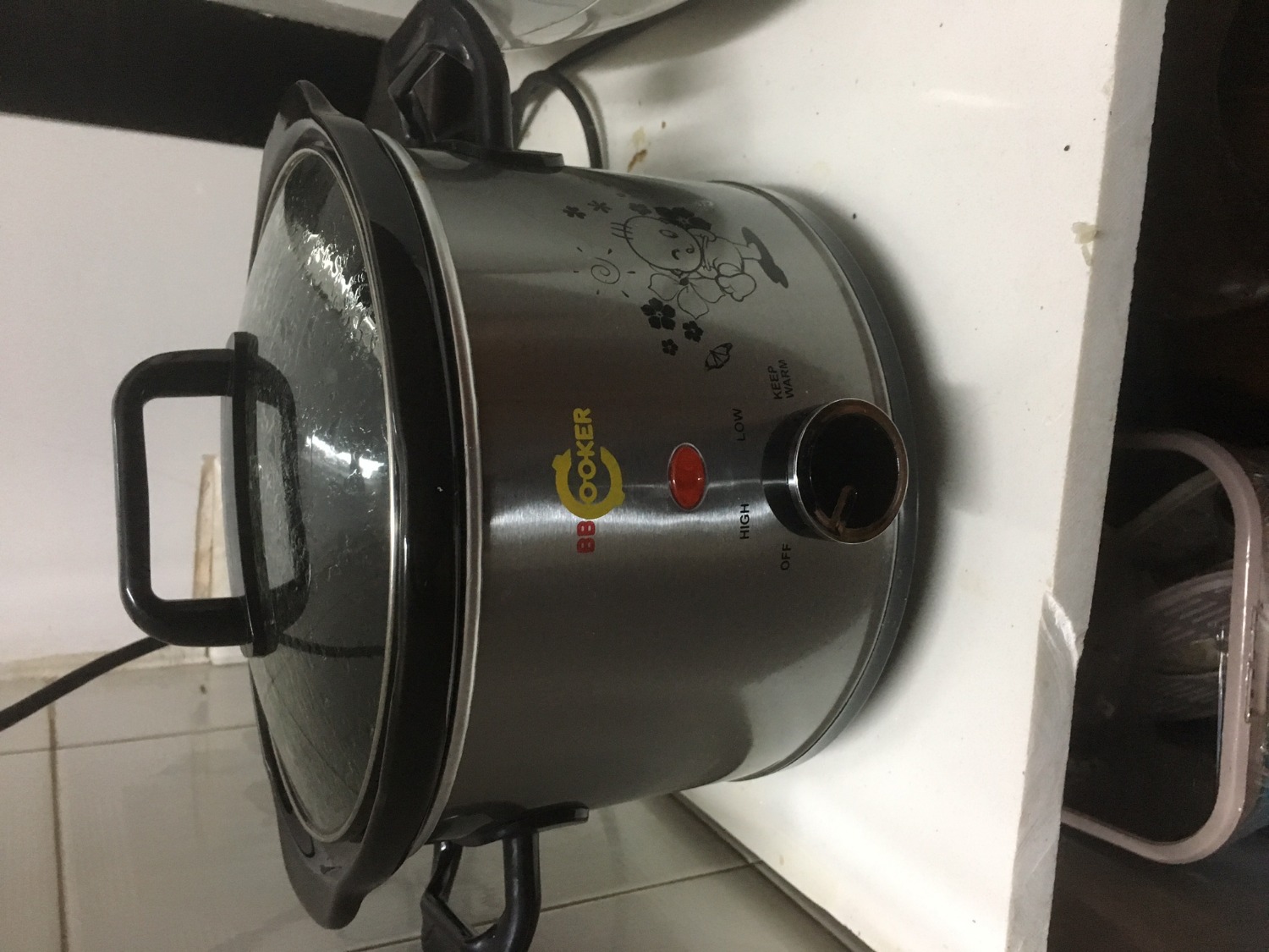 Hàng mới 100%.  Nồi sứ khá dầy dặn . chức năng nấu được nhiều món ăn. Nấu cháo khá nhừ và ngon. Nói chung rất tiết kiệm thời gian  và rất thuận tiện cho việc nấu nướng. Vote 5 * cho sản phẩm này, Cám ơn Tiki đã giới thiệu sản phẩm tốt.