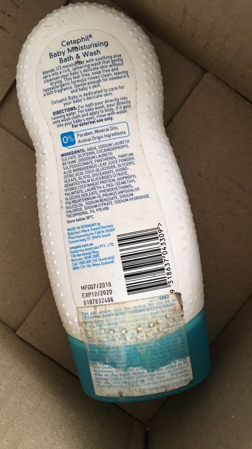 mình mua sp này rất nhiều lần rồi. lần nào tiki cũng đóng gói rất cẩn thận. nhưng lần này thất vọng qá. mở hộp ra thấy chai sữa tắm dơ qá, nhìn như dùng rồi. đề nghị tiki kt và đổi hàng khác cho mình. sp này sao dám dung mình mua sp này rất nhiều lần rồi. lần nào tiki cũng đóng gói rất cẩn thận. nhưng lần này thất vọng qá. mở hộp ra thấy chai sữa tắm dơ qá, nhìn như dùng rồi. đề nghị tiki kt và đổi hàng khác cho mình. sp này sao dám dung