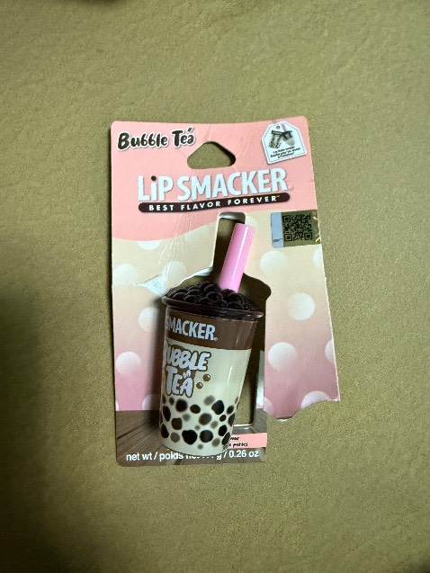 Sản phẩm mùi như bọ xít. Hôi. Dính như keo. Không thể sử dung được. Nhìn toét mắt không thấy date. Shop bán hàng kém chất lượng