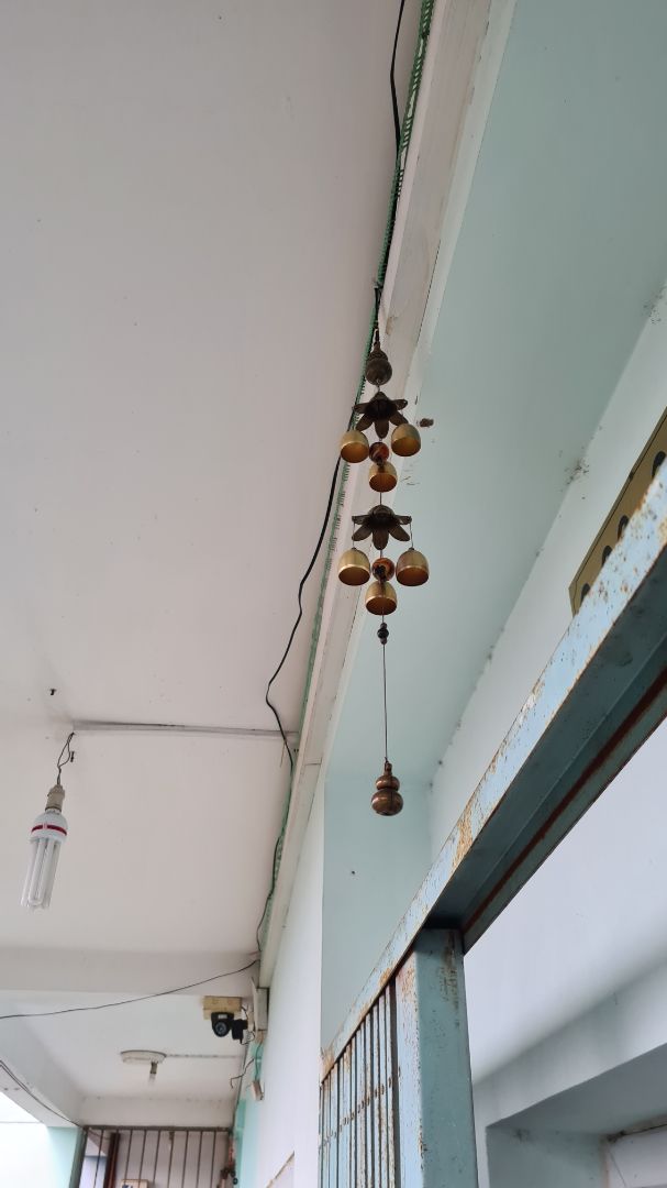 chuông đẹp, nhưng tiếng khá nhỏ. Giao hàng nhanh