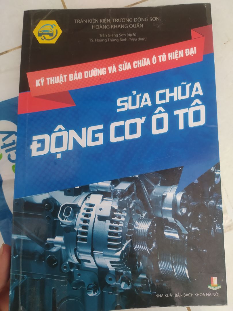 giá rẻ.  sách tạm ổn.
có vài lỗi chính tả