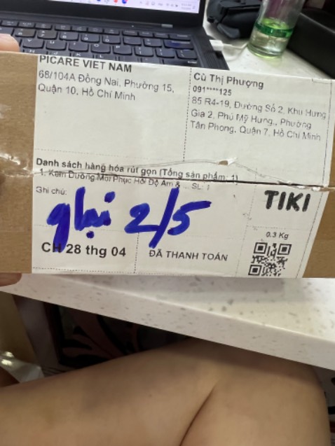 LÂN ĐẦU TIÊN BỊ *** TRÊN TIKI, CHẢ HIỂU SAO LẠI VẬY. Mua dưỡng môi mà giao nước tẩy trang, lại là thương hiệu khác.
Gọi điện, email đổi, vẫn giao lại cái này.
Đề nghị nhà bán và chính tiki coi lại, đừng để vì một shop làm ảnh hưởng toàn bộ các nhà bán khác với app này.