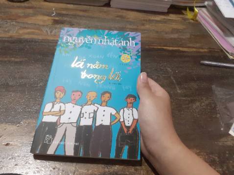 Sánh xinh xỉu luôn, chữ in đẹp, chất liệu giấy cũng oke nữa.