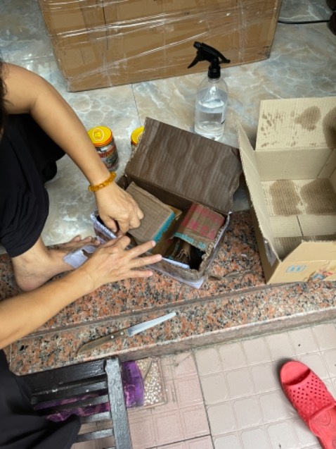 Cá đặt lần 2, ngon! Nhưng lần 2 đặt 3 hủ, bị đổ hết nước 1 hủ.