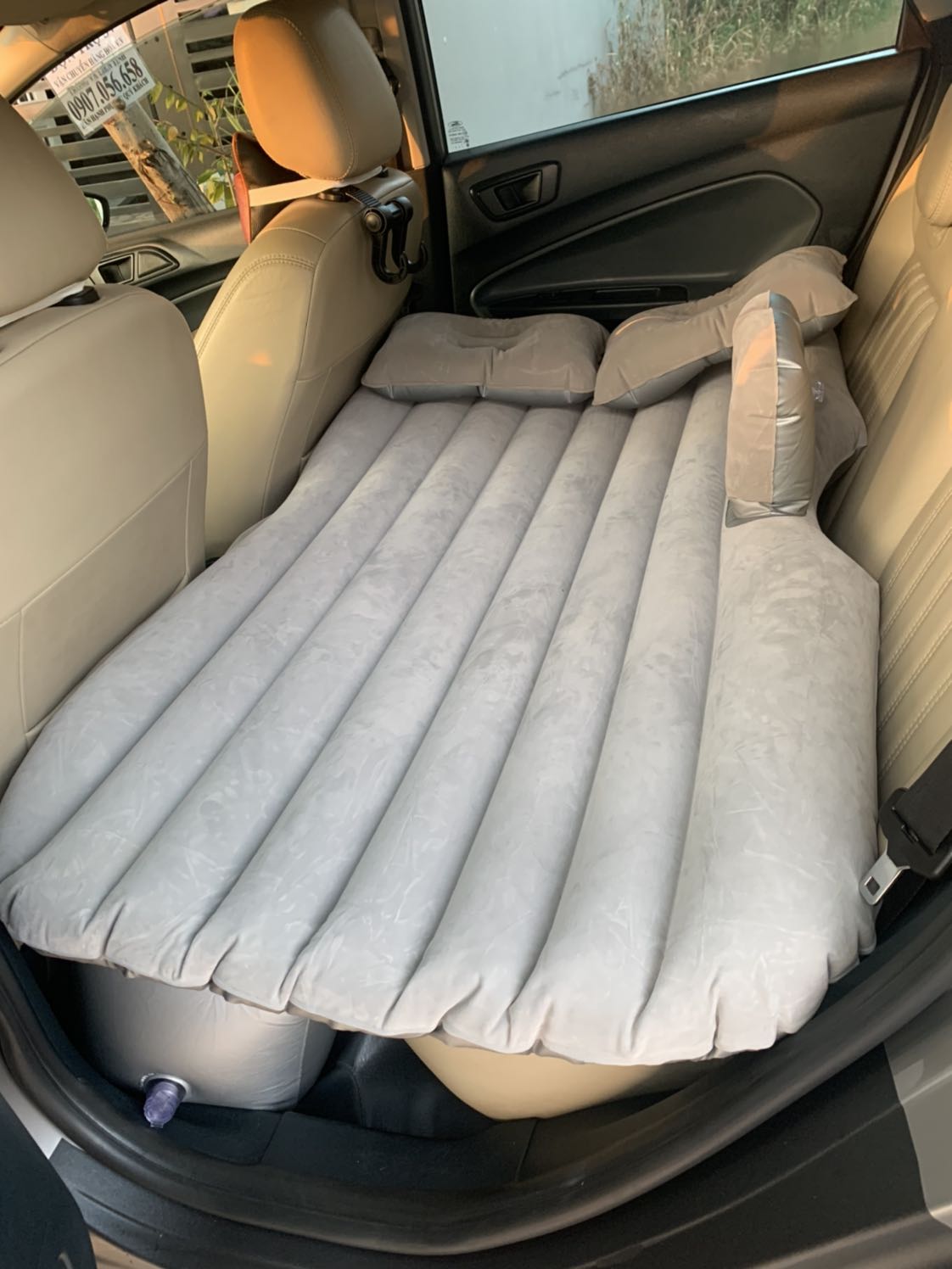 Sản phẩm đẹp, đúng với thông tin giới thiệu! Khá dày!
Tuy nhiên bị tí lỗi nhỏ là vuột dây nguồn công tắc máy thổi! Phải tự sửa lại!
Nói chung là hài lòng! Cám ơn shop!