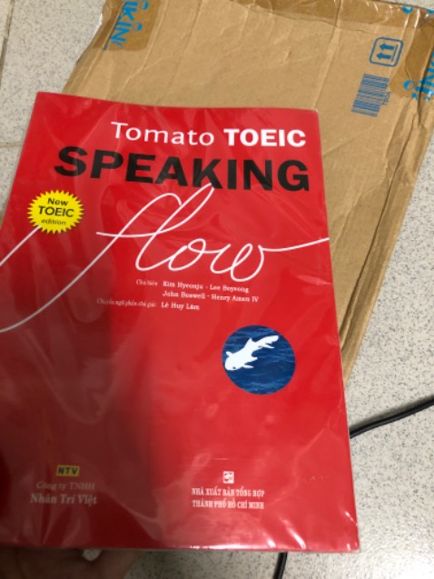 Huhuhuhu chắc do dịch nên giao hàng rất lâu lun. Nhưng mà sách được đóng gói kỹ càng nên zẫn ok ạ