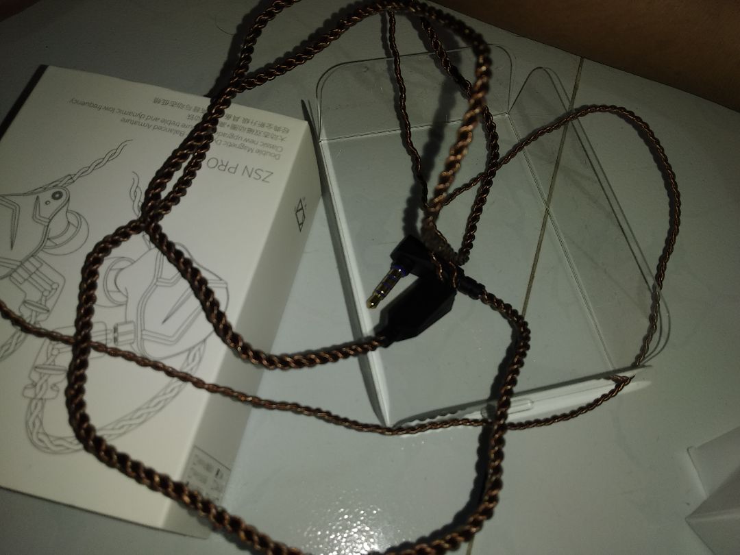 sản phẩm thì khỏi fai bàn rồi nhưng mà khi bk NV giao hàng của tiki là 1 th bất hảo trong khu vực vs lời lẽ thì thiếu lịch sự có thái độ thách thức khách hàng thì thật thất vọng tiki lại ko có chính sách đánh giá NV giao hàng giống như *** nên cho 3 sao và chắc sẽ ko mua hàng qua tiki n  :^ sản phẩm thì khỏi fai bàn rồi nhưng mà khi bk NV giao hàng của tiki là 1 th bất hảo trong khu vực vs lời lẽ thì thiếu lịch sự có thái độ thách thức khách hàng thì thật thất vọng tiki lại ko có chính sách đánh giá NV giao hàng giống như *** nên cho 3 sao và chắc sẽ ko mua hàng qua tiki n  :^