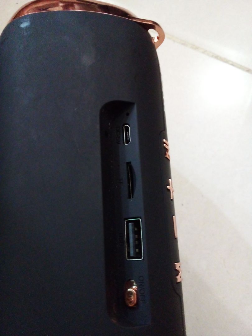 loa đẹp giao hàng nhanh mà công nhận nhỏ nhỏ mà nge lớn lắm luôn ok 5sao