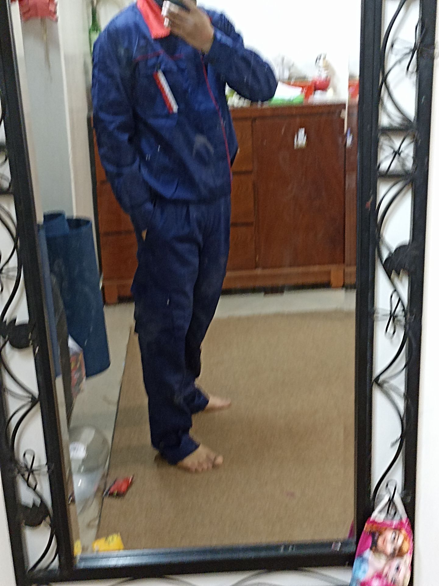 Hàng đẹp ưng ý, thích loại có khóa hơn, nẹp gấu hơi ngắn,