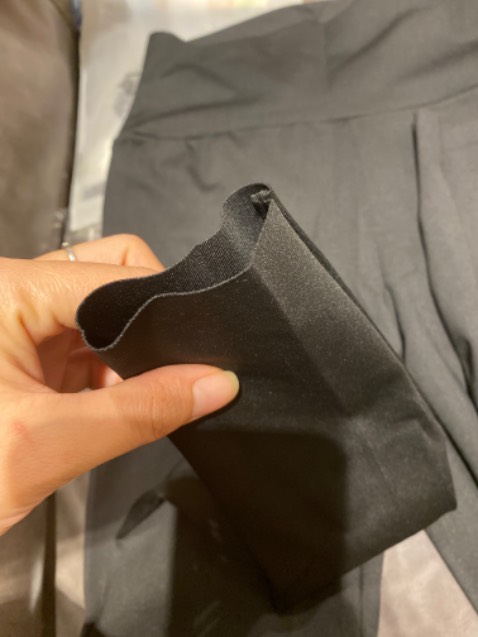 Chất liệu Co giãn tốt, cạp cao Chất liệu Co giãn tốt, cạp cao