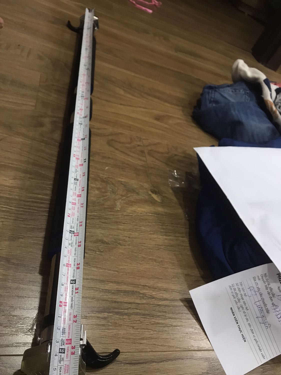 1. Hàng bị hen rỉ như ảnh chụp
2. Kích cỡ bên bán ghi: 80-130 nhưng khi nhận được thì kích cỡ nhỏ nhất là 85 (ảnh chụp) => ko vừa cửa.
Đề nghị được đổi trả 1. Hàng bị hen rỉ như ảnh chụp
2. Kích cỡ bên bán ghi: 80-130 nhưng khi nhận được thì kích cỡ nhỏ nhất là 85 (ảnh chụp) => ko vừa cửa.
Đề nghị được đổi trả