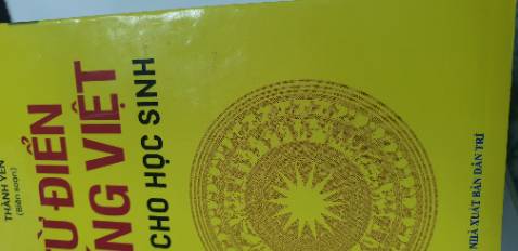 Nhận ko có màng bọc, bìa dơ , bên trong còn mới nên có thể chấp nhận