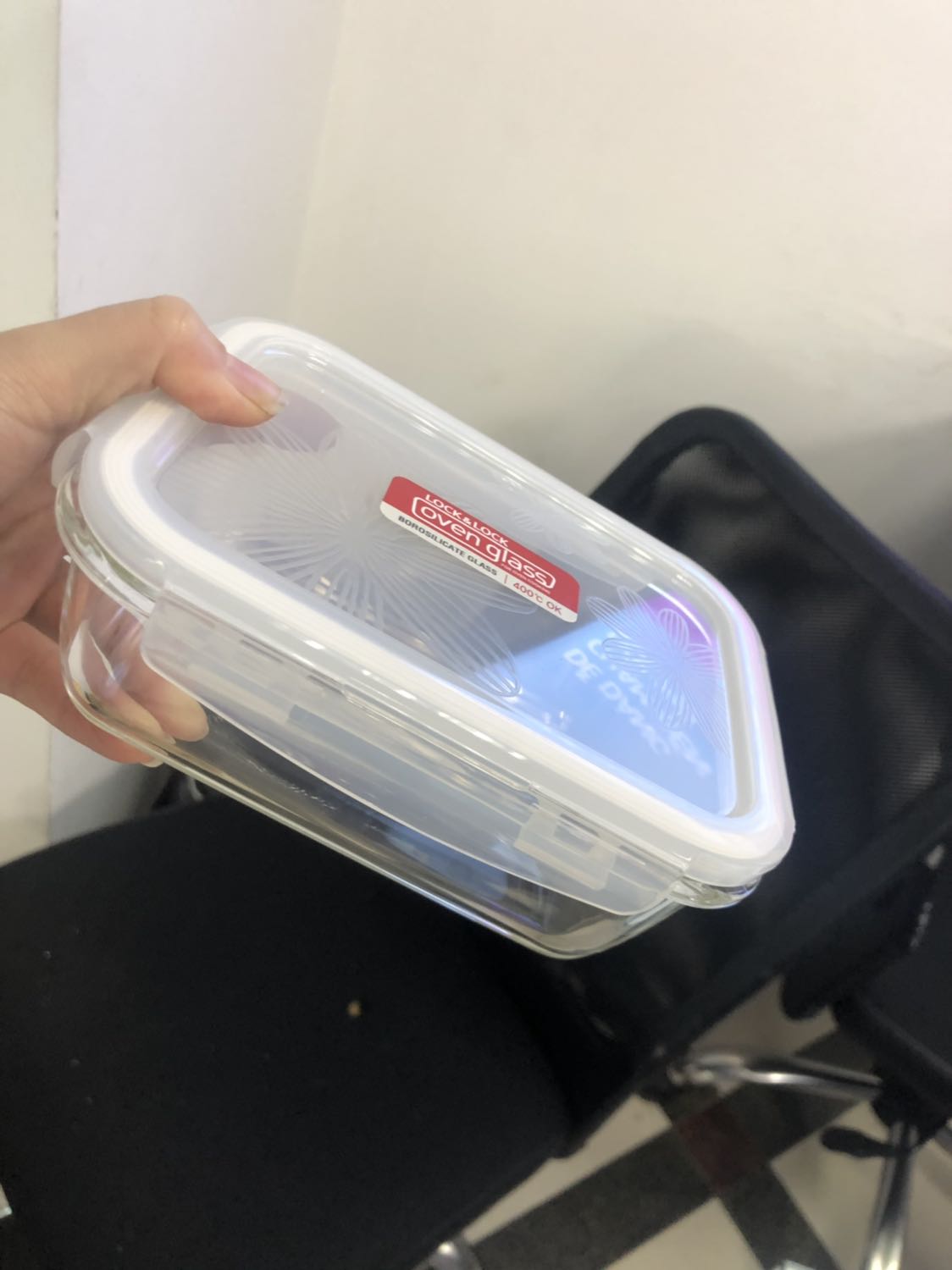 Hộp đẹp chính hãng. Bọc cẩn thận, giá tốt so với thị trường.
Mình ưng :)