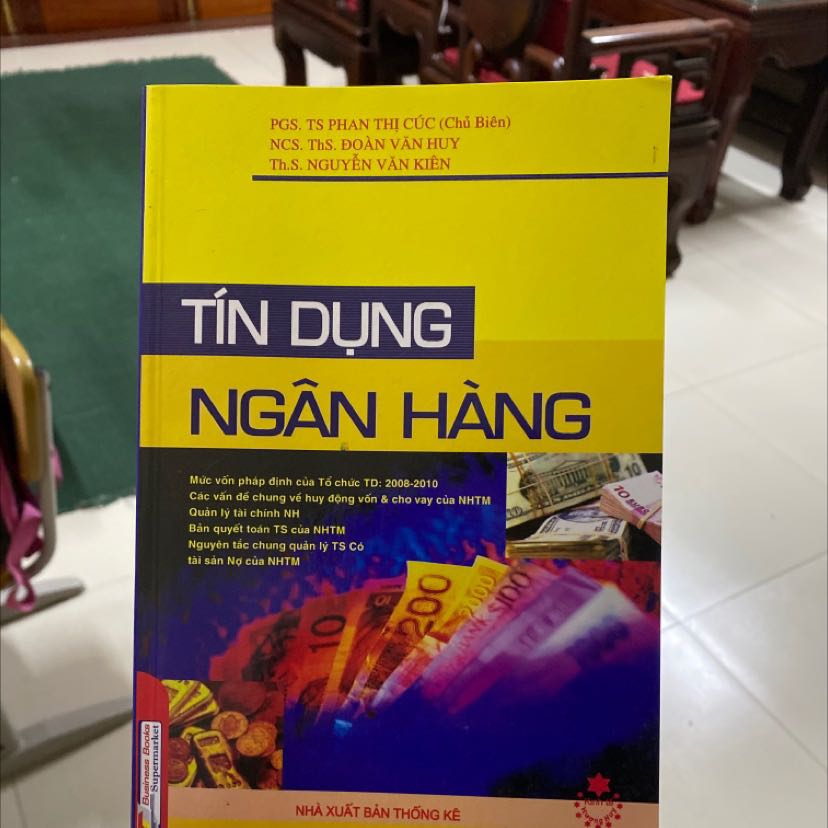 Đọc dễ hiểu, giấy đẹp.