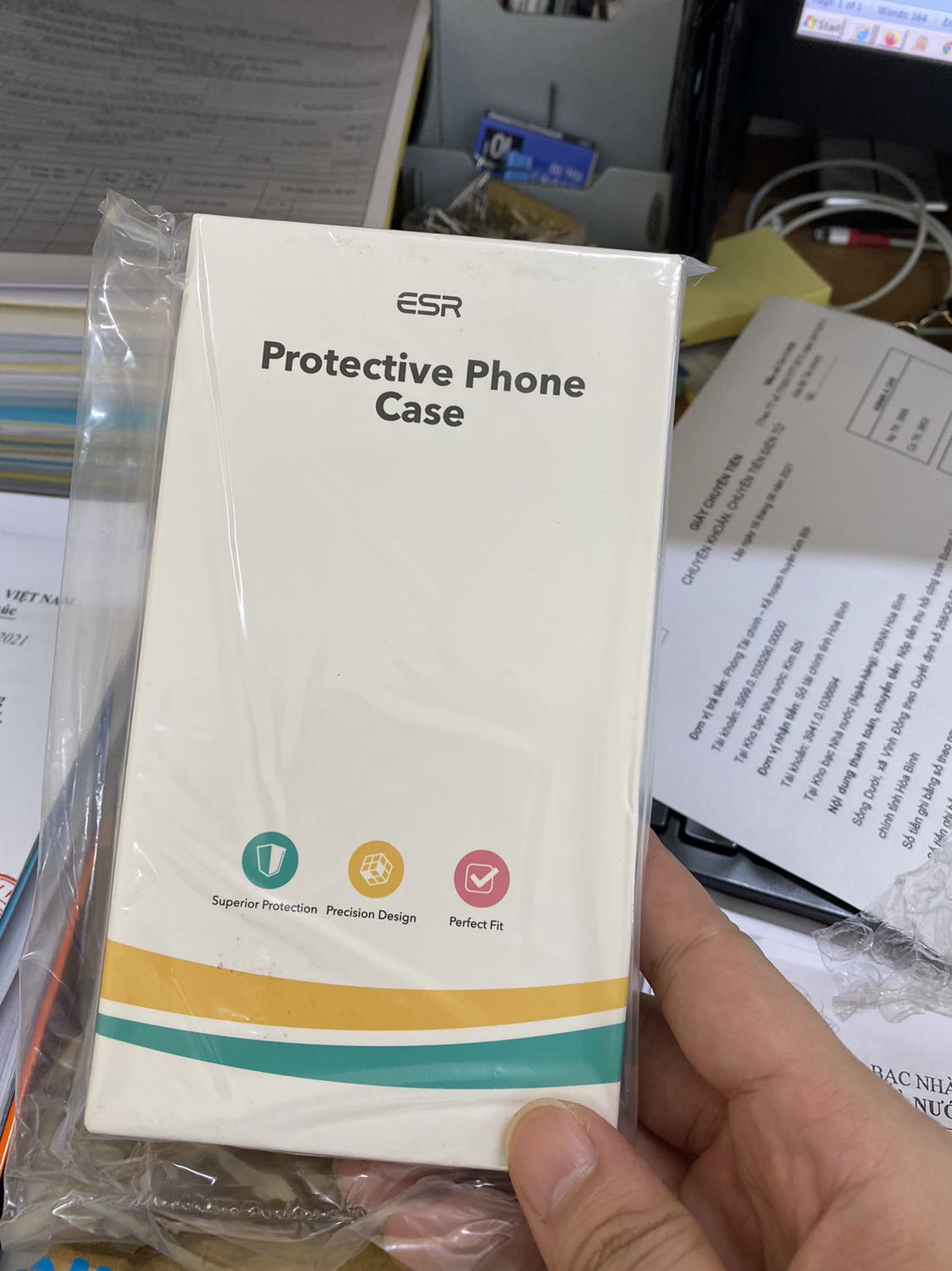 Hàng đẹp, đóng gói cẩn thận, hoàn thiện tốt, chất lượng thì để 1 tgian sử dụng mới biết được