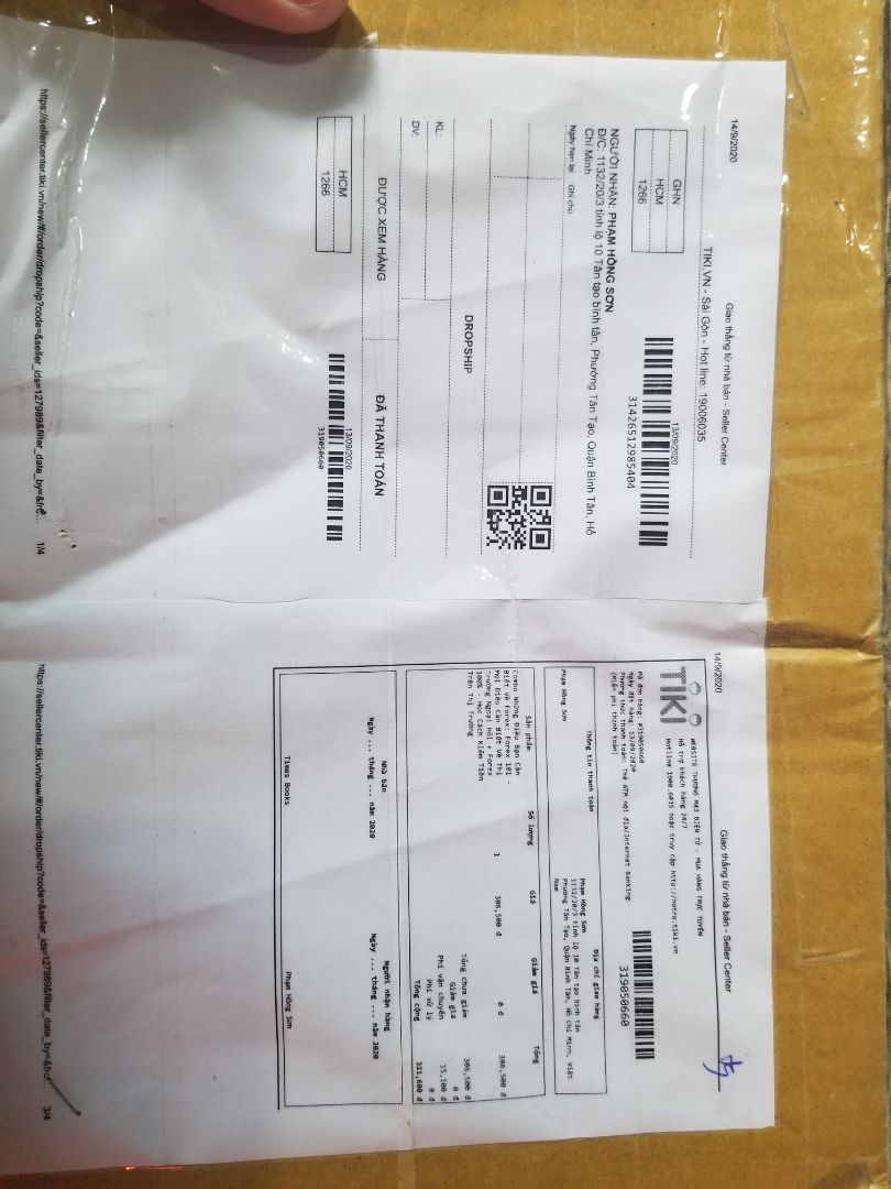 tôi mua combo 2 cuốn là 299k sao chỉ giao tôi có 1 cuốn vậy. mà cuốn này mua ngoài nhà sách cũng có 169k làm ăn gì thế. trên hợp giao còn ghi rõ là 2 cuốn nhưng nhận thì có 1 là sao???