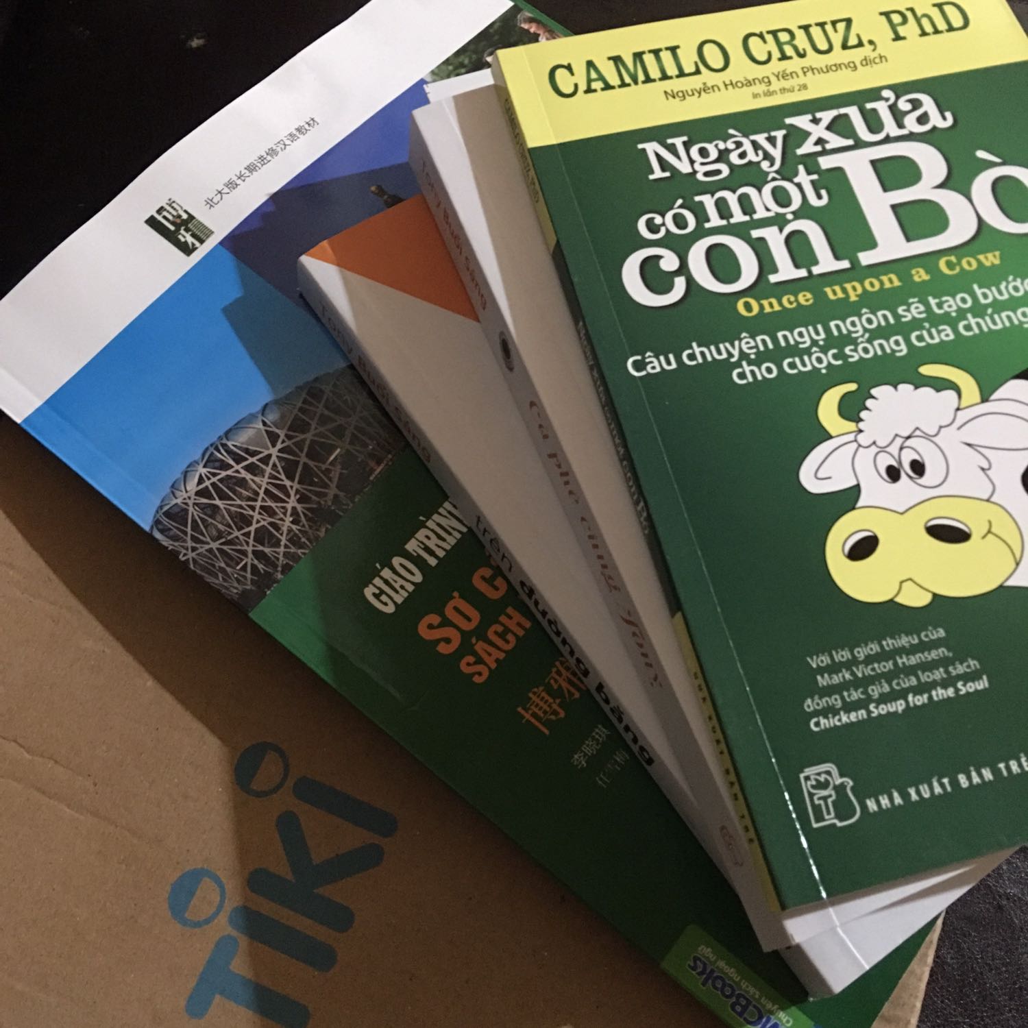 Giao hàng lẹ lắm lun ạ
Bọc hàng đẹp sách ko bị nhăn hay cong mépppppppppp
Sẽ ủng hộ ngìu ngìu ạ 10 đỉm