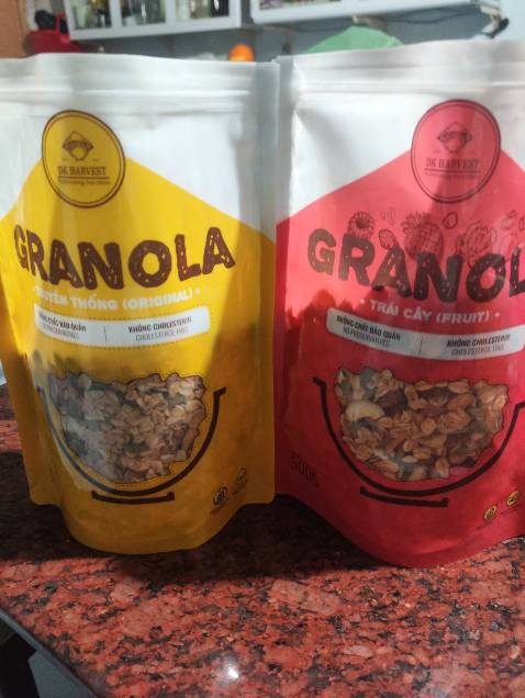 Hạt mới, giòn, ngon, thơm, rất đáng tiền. Theo cá nhân mình thấy vị trái cây ngon hơn nguyên bản.