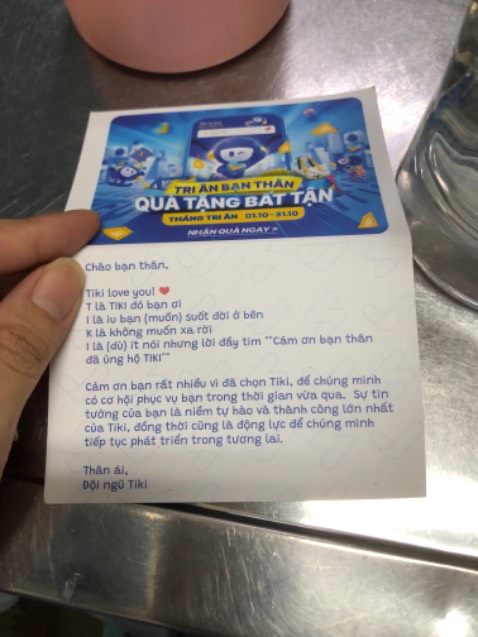 Thơm ngon béo dễ uống m uống thử thấy thơm hương vani, mua hàng tiki rất yên tâm mà nhận hàng cực kì lẹ đặt hum trc hum sau có r mà giá cả bình ổn .. m khen nhìu quá mong giá sữa bình ổn chứ khen sữa hay tăng mỗi lần m mua xong mấy hum sau sữa tăng hok thì hết hàng bùn gê thậm chí ra siêu thị mua bth hàng còn mà mua cái mấy hum sau đứt hàng 😭Tiki cám ơn m , m cũng cám ơn đội ngũ Tiki ạ