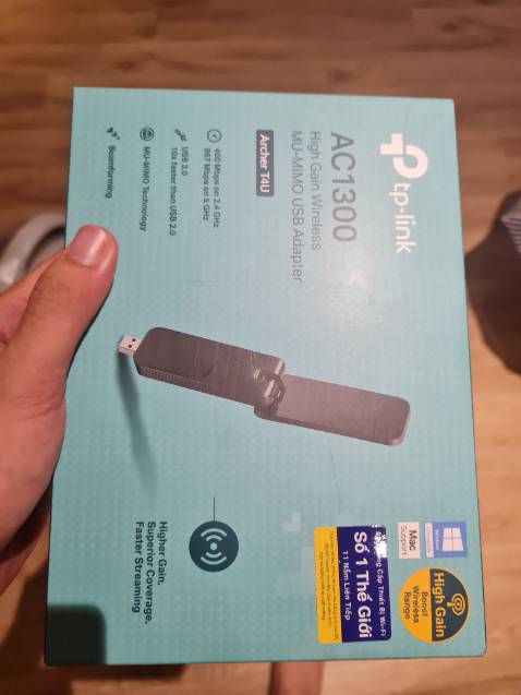 Hàng chính hãng, tình trạng mới. Khả năng bắt sóng tốt, mượt mà. Tuy nhiên trong quá trình cài driver mình mới biết đây là bản V3 (cũ hơn) chứ ko phải bản V5, cũng ko biết có điểm gì khác ko